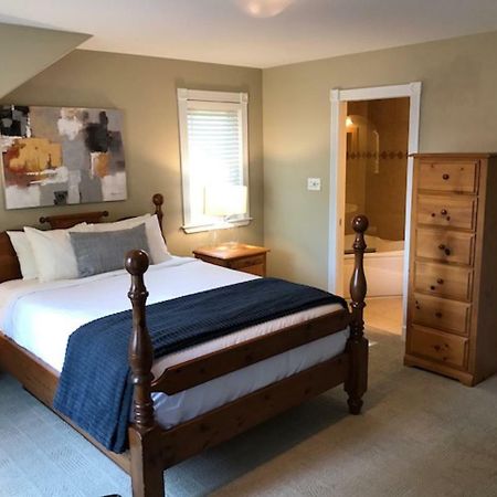 Fairholm Boutique Inns 夏洛特敦 外观 照片